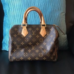 Authentic Louis Vuitton Speedy 25